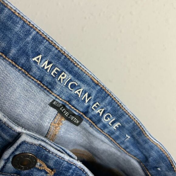 American Eagle Hi-Rise Shortie Jean Shorts Size 4 - Picture 9 of 14